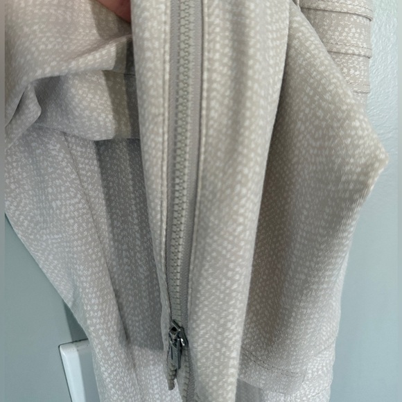 Athleta Delancey Textured Cream Moto Tights - Picture 4 of 5